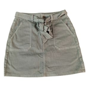 Vineyard Vines Green chunky belt Tie Mini Skirt 0